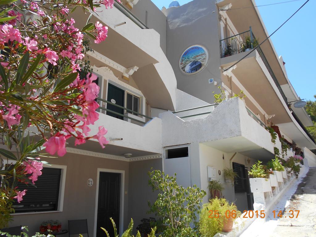 Poros Town Mina Apartments מראה חיצוני תמונה