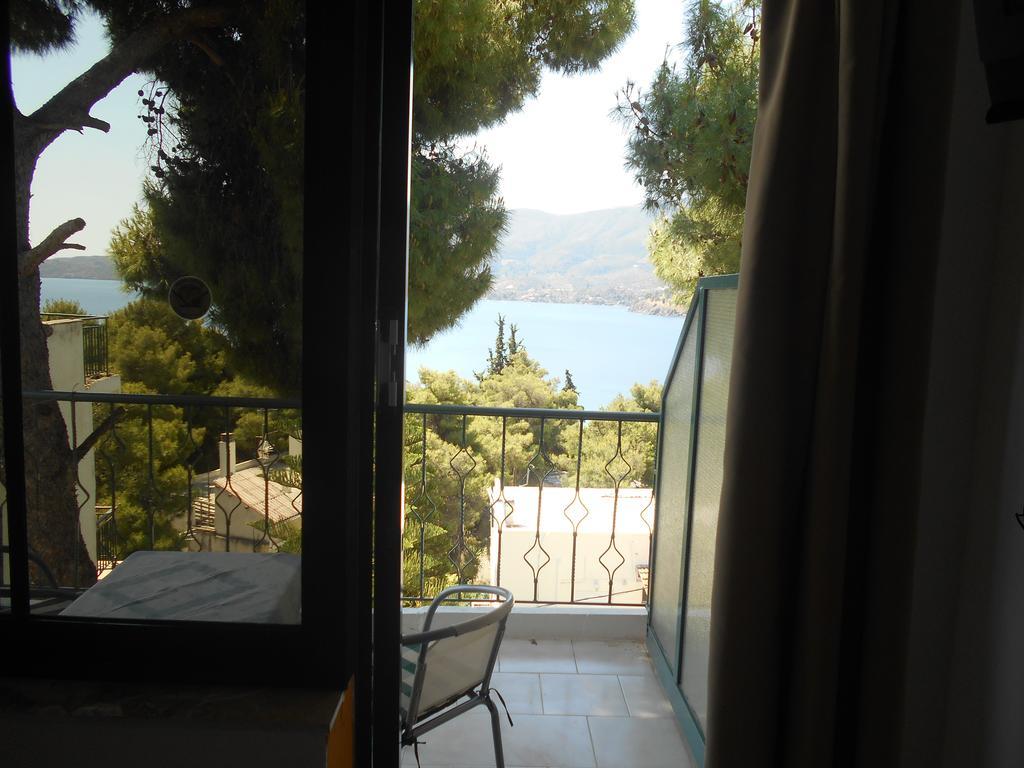 Poros Town Mina Apartments מראה חיצוני תמונה