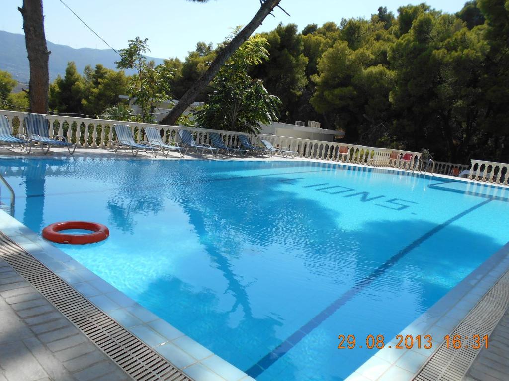 Poros Town Mina Apartments מראה חיצוני תמונה