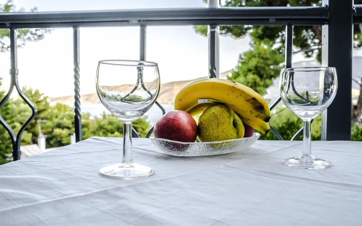 Poros Town Mina Apartments מראה חיצוני תמונה